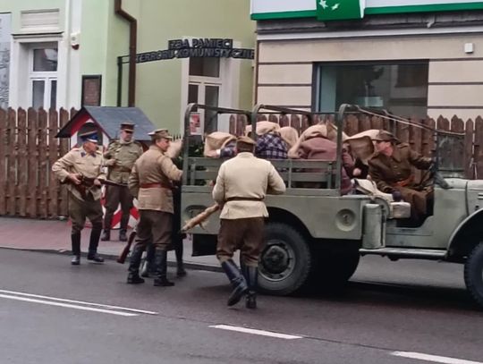 Widowiskowa rekonstrukcja „Rajd Kostka – Rozbicie Katowni UB w Tomaszowie Lubelskim” [ZDJĘCIA]