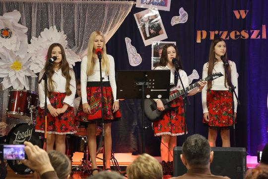 Festiwal Muzyki i Smaków Pokoleń „Popatrz w przyszłość” w Pukarzowie [ZDJĘCIA]