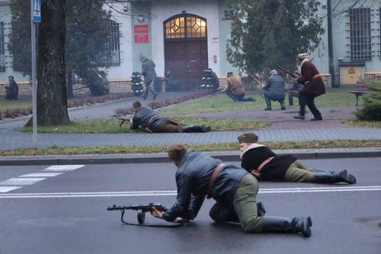 Widowiskowa rekonstrukcja „Rajd Kostka – Rozbicie Katowni UB w Tomaszowie Lubelskim” [ZDJĘCIA]
