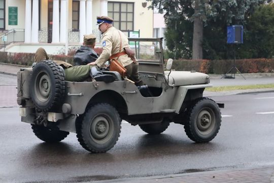 Widowiskowa rekonstrukcja „Rajd Kostka – Rozbicie Katowni UB w Tomaszowie Lubelskim” [ZDJĘCIA]