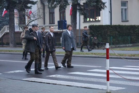 Widowiskowa rekonstrukcja „Rajd Kostka – Rozbicie Katowni UB w Tomaszowie Lubelskim” [ZDJĘCIA]