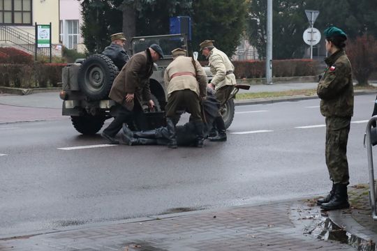 Widowiskowa rekonstrukcja „Rajd Kostka – Rozbicie Katowni UB w Tomaszowie Lubelskim” [ZDJĘCIA]