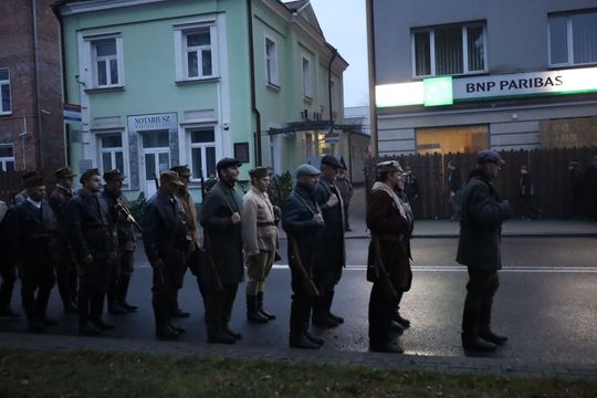Widowiskowa rekonstrukcja „Rajd Kostka – Rozbicie Katowni UB w Tomaszowie Lubelskim” [ZDJĘCIA]