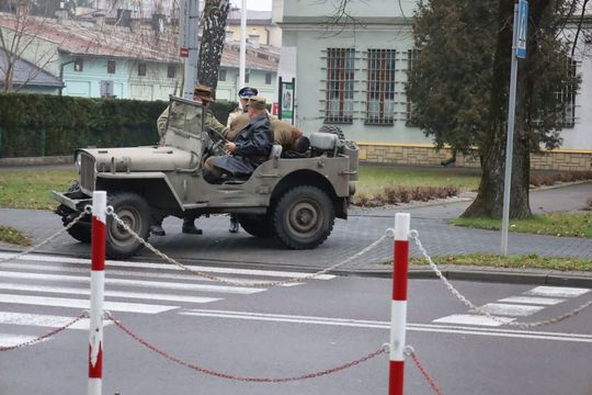 Widowiskowa rekonstrukcja „Rajd Kostka – Rozbicie Katowni UB w Tomaszowie Lubelskim” [ZDJĘCIA]