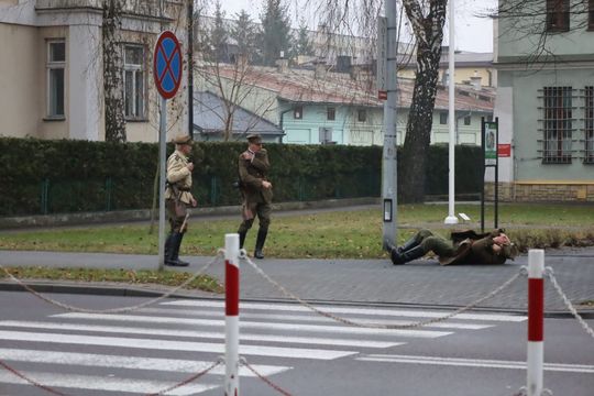 Widowiskowa rekonstrukcja „Rajd Kostka – Rozbicie Katowni UB w Tomaszowie Lubelskim” [ZDJĘCIA]