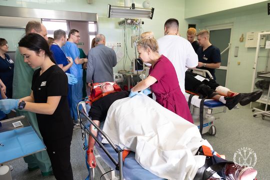 Zamojskie służby ćwiczyły co robić, w razie ataku na szkołę [ZDJĘCIA]