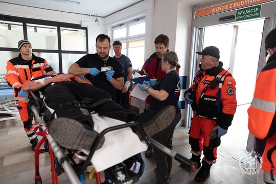 Zamojskie służby ćwiczyły co robić, w razie ataku na szkołę [ZDJĘCIA]