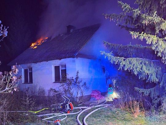 Tragiczny pożar. Nie żyje 53-latek [ZDJĘCIA]