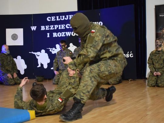 MON dofinansował strzelnicę wirtualną. Zobacz nową pracownię w Grabowcu [ZDJĘCIA]