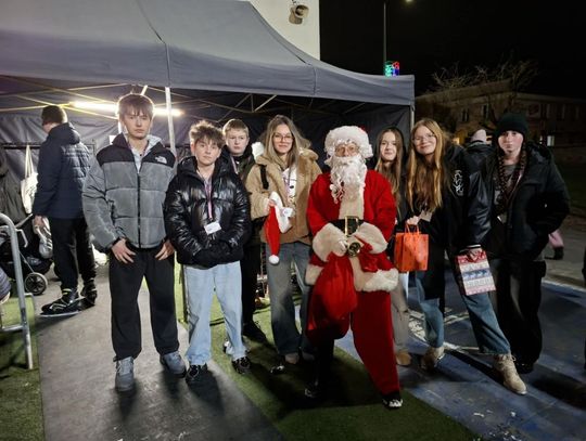 Otwarcie lodowiska w Tomaszowie Lubelskim [ZDJĘCIA]