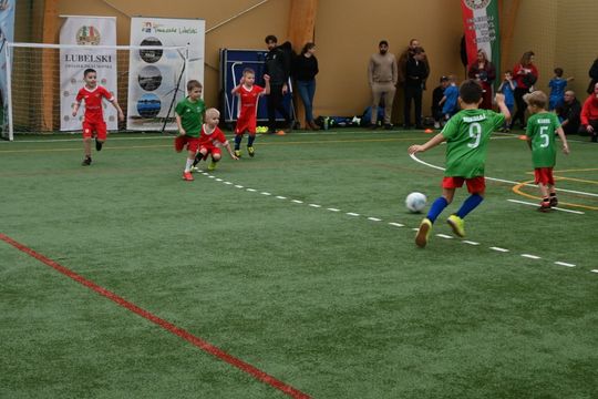 Festiwal Zimowy „Piłka Kręci Lubelskie” w Majdanie Górnym [ZDJĘCIA]