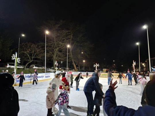 Otwarcie lodowiska w Tomaszowie Lubelskim [ZDJĘCIA]