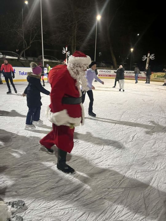 Otwarcie lodowiska w Tomaszowie Lubelskim [ZDJĘCIA]