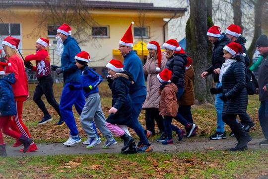 Tomaszowski Bieg Mikołajkowy [GALERIA ZDJĘĆ]