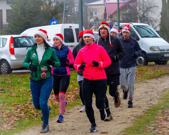Tomaszowski Bieg Mikołajkowy [GALERIA ZDJĘĆ]
