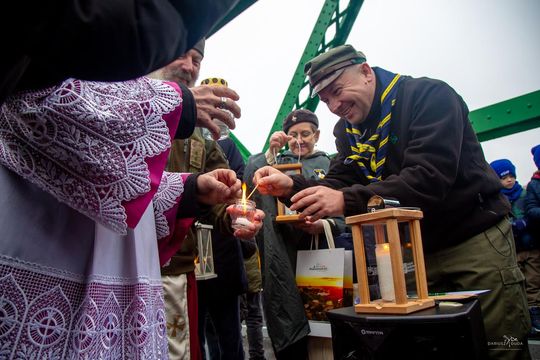 Betlejemskie Światło Pokoju w Zosinie - galeria zdjęć Betlejemskie Światło Pokoju w Zosinie - galeria zdjęć