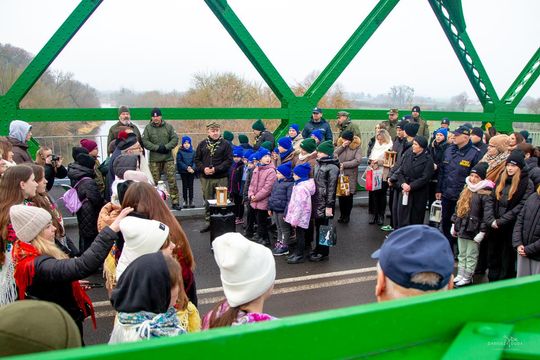 Betlejemskie Światło Pokoju w Zosinie - galeria zdjęć Betlejemskie Światło Pokoju w Zosinie - galeria zdjęć