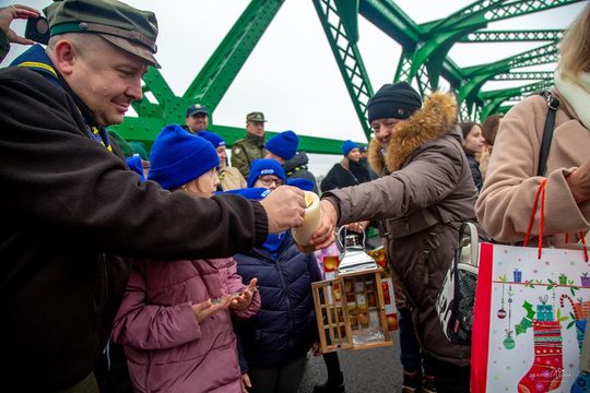 Betlejemskie Światło Pokoju w Zosinie - galeria zdjęć Betlejemskie Światło Pokoju w Zosinie - galeria zdjęć