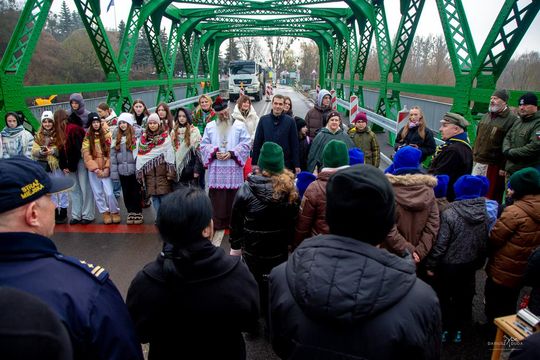 Betlejemskie Światło Pokoju w Zosinie - galeria zdjęć Betlejemskie Światło Pokoju w Zosinie - galeria zdjęć