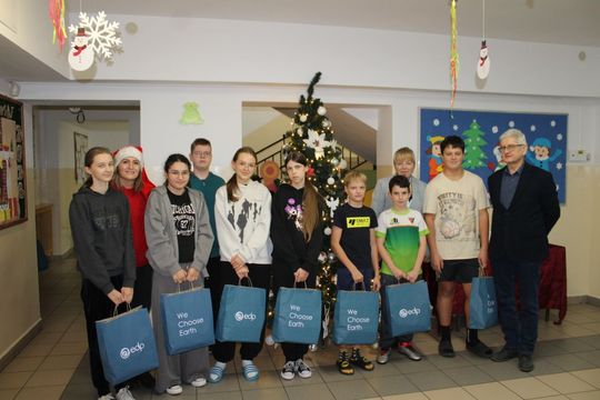 EDP Renewables zrobiła mikołajkowe paczki dla uczniów z gm. Tomaszów [ZDJĘCIA]