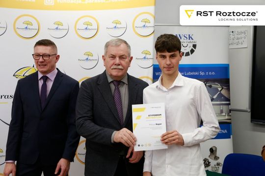 RST Roztocze i Parasol Roztocza przyznało 76 stypendiów uczniom [ZDJĘCIA]