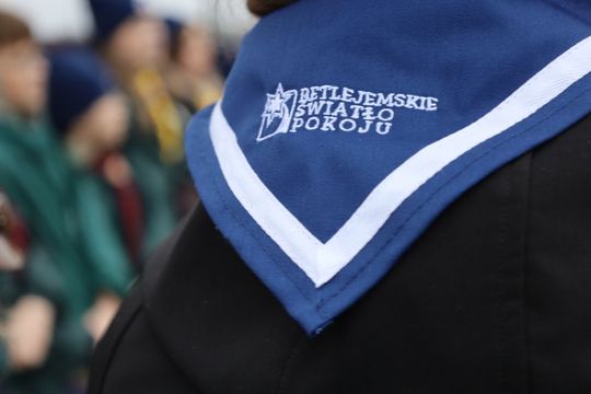 Betlejemskie Światło Pokoju dla powiatu tomaszowskiego i Ukrainy [ZDJĘCIA]