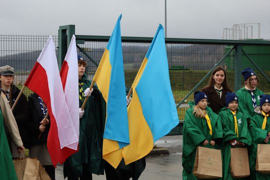 Betlejemskie Światło Pokoju dla powiatu tomaszowskiego i Ukrainy [ZDJĘCIA]