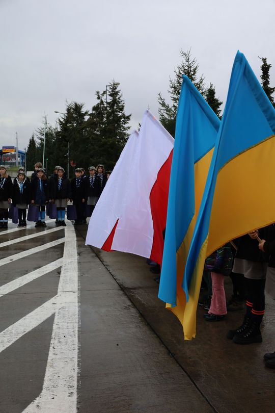 Betlejemskie Światło Pokoju dla powiatu tomaszowskiego i Ukrainy [ZDJĘCIA]