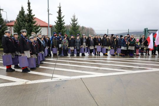 Betlejemskie Światło Pokoju dla powiatu tomaszowskiego i Ukrainy [ZDJĘCIA]