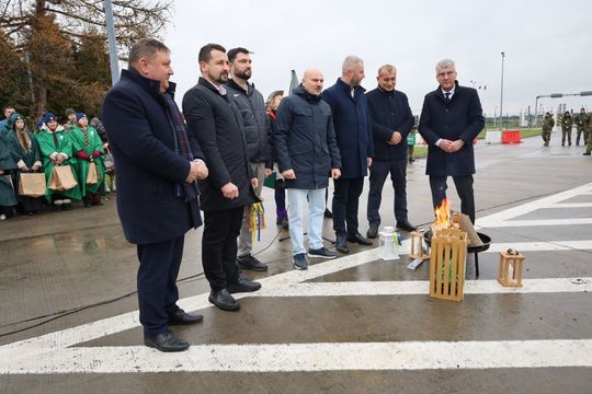 Betlejemskie Światło Pokoju dla powiatu tomaszowskiego i Ukrainy [ZDJĘCIA]