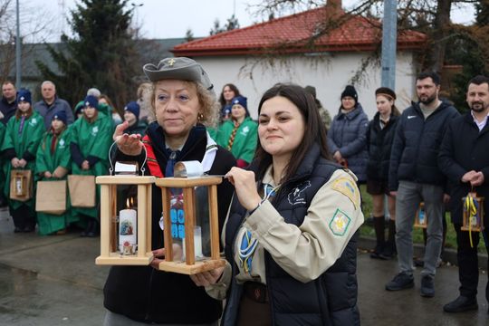 Betlejemskie Światło Pokoju dla powiatu tomaszowskiego i Ukrainy [ZDJĘCIA]