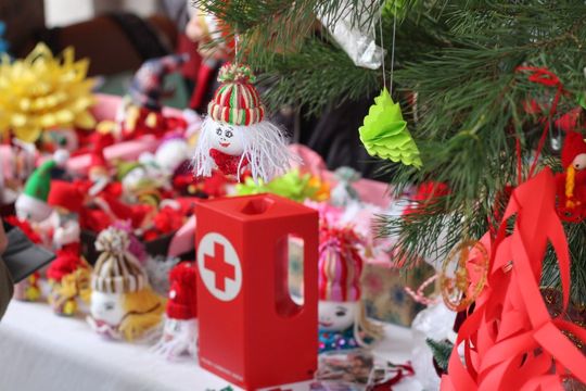 Świąteczny Kiermasz przed Starostwem Powiatowym w Tomaszowie Lubelskim [ZDJĘCIA]