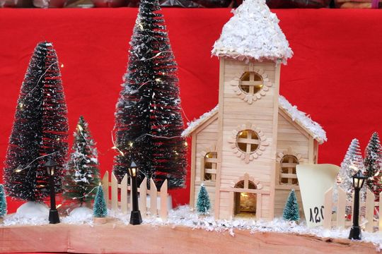 Świąteczny Kiermasz przed Starostwem Powiatowym w Tomaszowie Lubelskim [ZDJĘCIA]