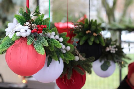 Świąteczny Kiermasz przed Starostwem Powiatowym w Tomaszowie Lubelskim [ZDJĘCIA]