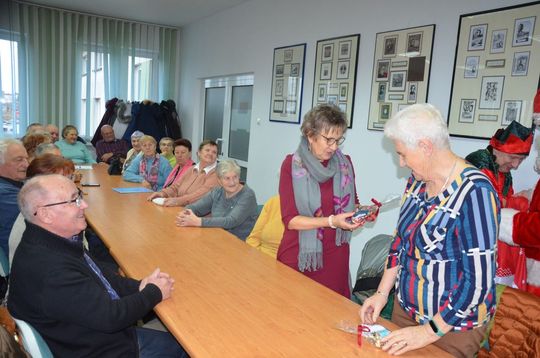 Święty Mikołaj odwiedził seniorów w gminie Telatyn [ZDJĘCIA]