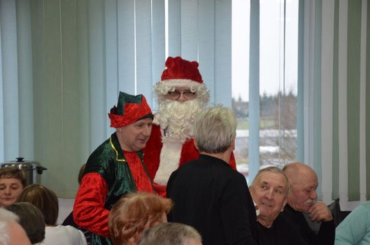 Święty Mikołaj odwiedził seniorów w gminie Telatyn [ZDJĘCIA]
