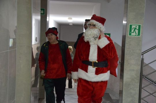 Święty Mikołaj odwiedził seniorów w gminie Telatyn [ZDJĘCIA]