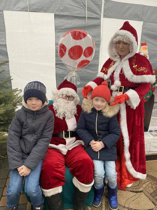 Kiermasz bożonarodzeniowy w Łaszczowie. Zobacz zdjęcia Kiermasz bożonarodzeniowy w Łaszczowie. Zobacz zdjęcia