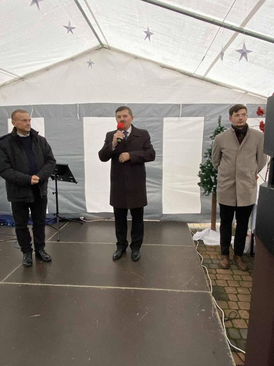 Kiermasz bożonarodzeniowy w Łaszczowie. Zobacz zdjęcia Kiermasz bożonarodzeniowy w Łaszczowie. Zobacz zdjęcia