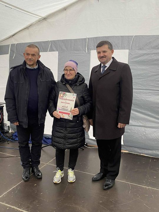 Kiermasz bożonarodzeniowy w Łaszczowie. Zobacz zdjęcia Kiermasz bożonarodzeniowy w Łaszczowie. Zobacz zdjęcia