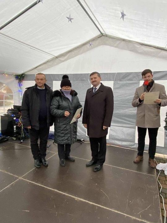 Kiermasz bożonarodzeniowy w Łaszczowie. Zobacz zdjęcia Kiermasz bożonarodzeniowy w Łaszczowie. Zobacz zdjęcia