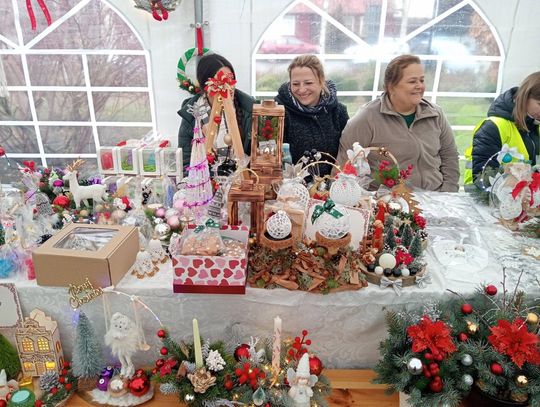 Kiermasz bożonarodzeniowy w Łaszczowie. Zobacz zdjęcia Kiermasz bożonarodzeniowy w Łaszczowie. Zobacz zdjęcia