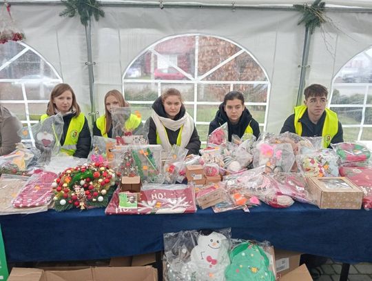 Kiermasz bożonarodzeniowy w Łaszczowie. Zobacz zdjęcia