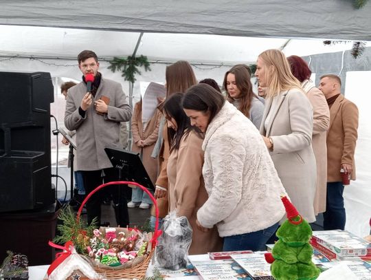 Kiermasz bożonarodzeniowy w Łaszczowie. Zobacz zdjęcia Kiermasz bożonarodzeniowy w Łaszczowie. Zobacz zdjęcia