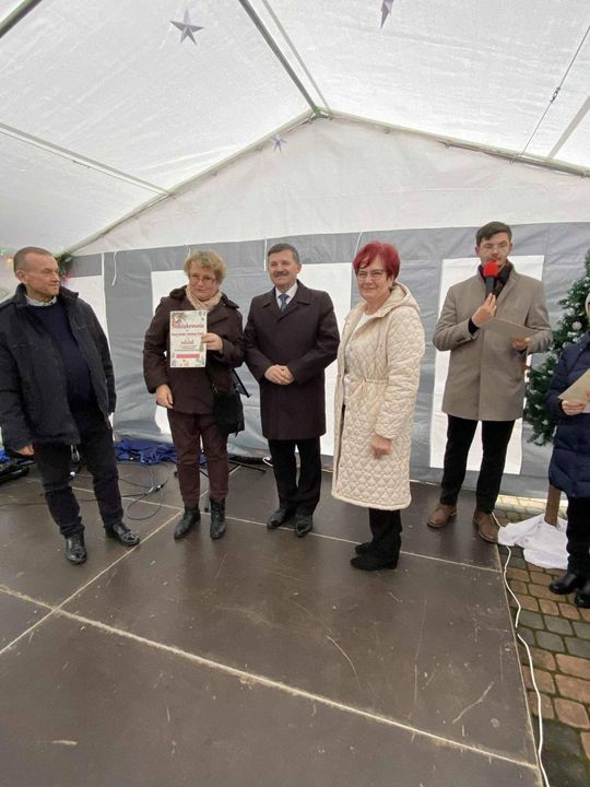 Kiermasz bożonarodzeniowy w Łaszczowie. Zobacz zdjęcia Kiermasz bożonarodzeniowy w Łaszczowie. Zobacz zdjęcia