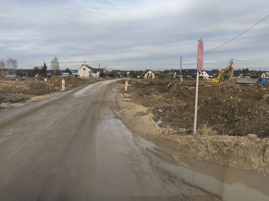 Bełżec/Lubycza Królewska: Ludzie skarżą się na błoto na budowie S17. To niebezpieczeństwo [ZDJĘCIA]