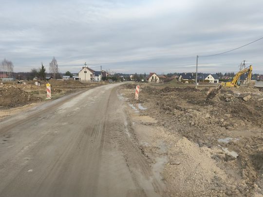 Bełżec/Lubycza Królewska: Ludzie skarżą się na błoto na budowie S17. To niebezpieczeństwo [ZDJĘCIA]