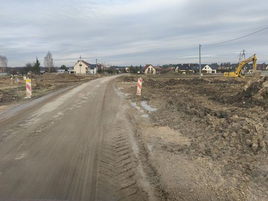 Bełżec/Lubycza Królewska: Ludzie skarżą się na błoto na budowie S17. To niebezpieczeństwo [ZDJĘCIA]