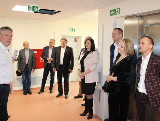 Radni oglądali nową część szpitala w Tomaszowie Lubelskim [ZDJĘCIA]