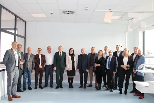 Radni oglądali nową część szpitala w Tomaszowie Lubelskim [ZDJĘCIA]